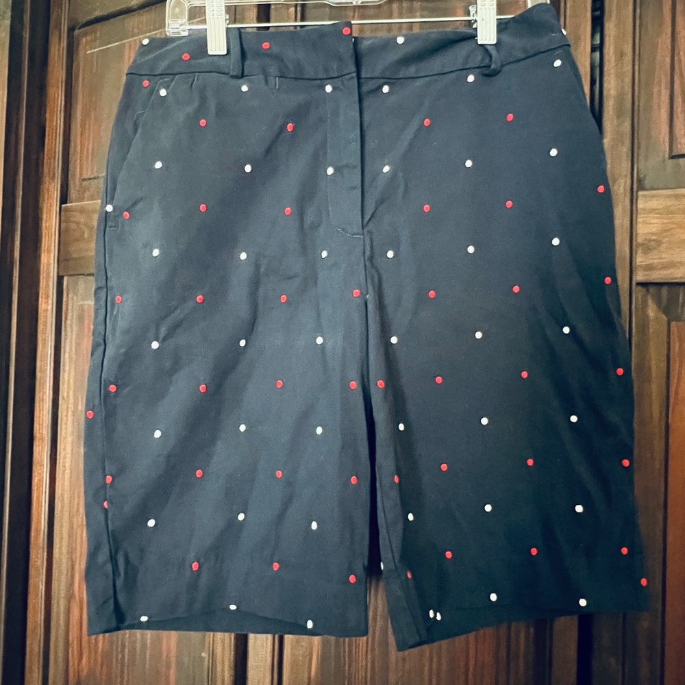Talbots Bermuda shorts, navy with polkadot and bordered red and white‎ size 6